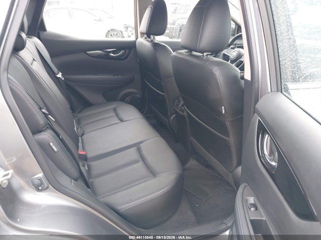 46115545 :رقم المزاد ، JN1BJ1CW8NW498449 vin ، 2022 Nissan Rogue Sport Sl Awd Xtronic Cvt مزاد بيع