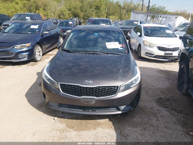 KIA FORTE LX 2018 3KPFK4A72JE183966 Image 12