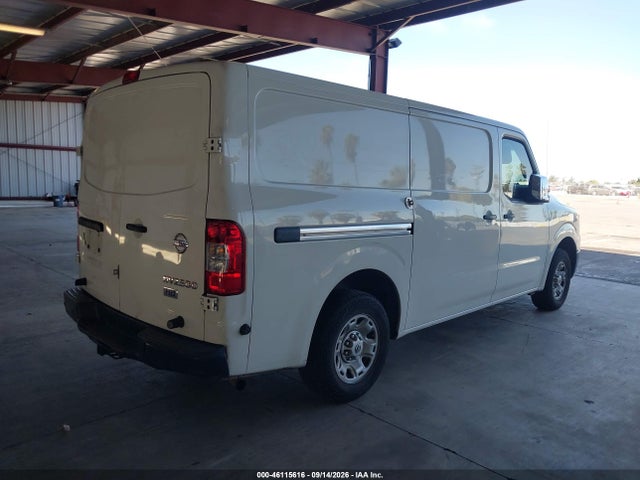 46115616 :رقم المزاد ، 1N6AF0KYXFN802215 vin ، 2015 Nissan Nv Cargo Nv2500 Hd S V8/sl V8/sv V8 مزاد بيع