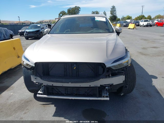 Volvo Xc60 B5 Plus Bright Theme 2023 YV4L12RN0P1246472 Image 13