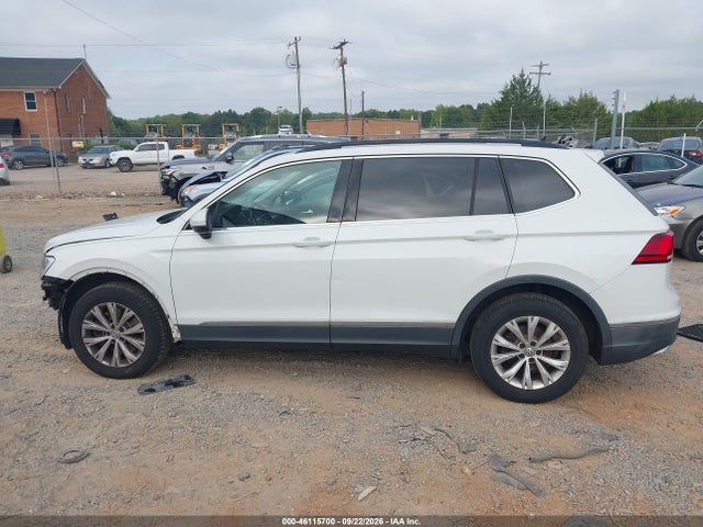 2018 Volkswagen Tiguan 2.0t Se/2.0t Sel მანქანა იყიდება აუქციონზე, vin: 3VV2B7AX0JM053482, აუქციონის ნომერი: 46115700