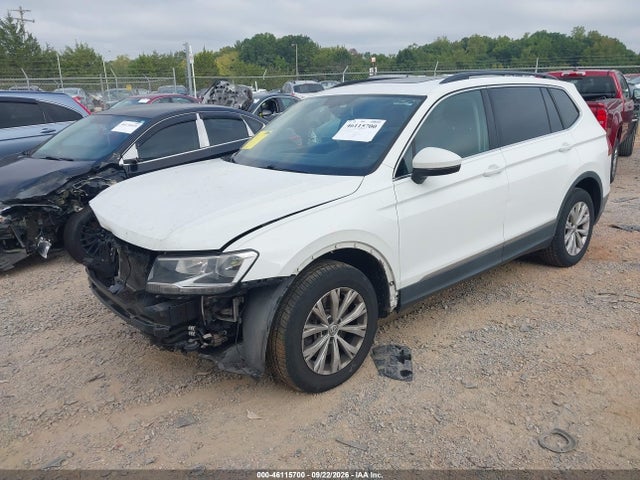 2018 Volkswagen Tiguan 2.0t Se/2.0t Sel მანქანა იყიდება აუქციონზე, vin: 3VV2B7AX0JM053482, აუქციონის ნომერი: 46115700