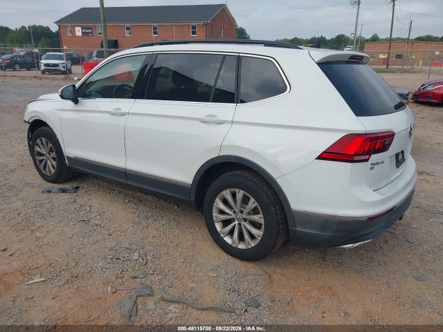 2018 Volkswagen Tiguan 2.0t Se/2.0t Sel მანქანა იყიდება აუქციონზე, vin: 3VV2B7AX0JM053482, აუქციონის ნომერი: 46115700
