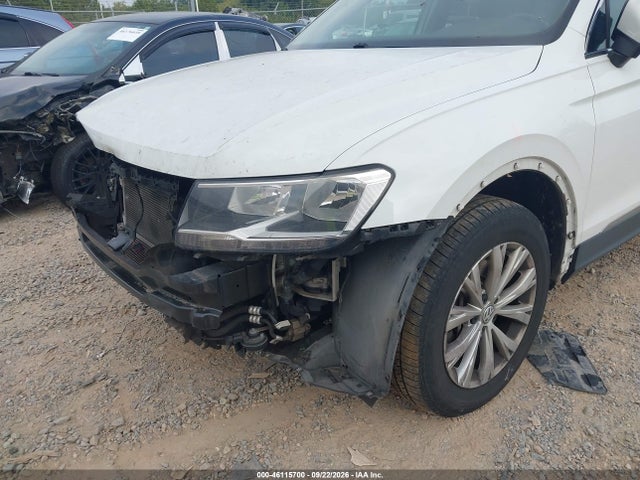 2018 Volkswagen Tiguan 2.0t Se/2.0t Sel მანქანა იყიდება აუქციონზე, vin: 3VV2B7AX0JM053482, აუქციონის ნომერი: 46115700
