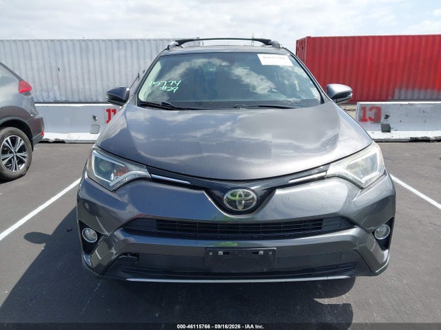 JTMWFREV4HJ114512 Toyota Rav4 Xle