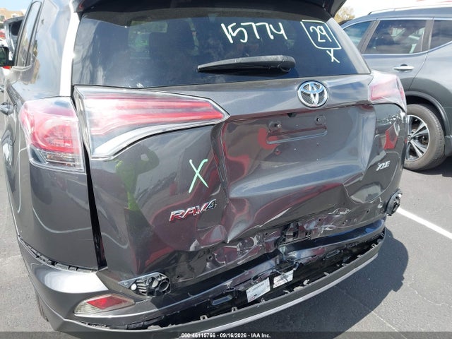 JTMWFREV4HJ114512 Toyota Rav4 Xle
