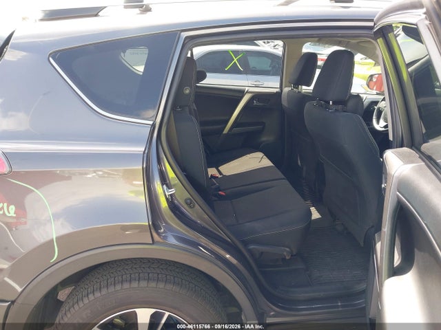 JTMWFREV4HJ114512 Toyota Rav4 Xle