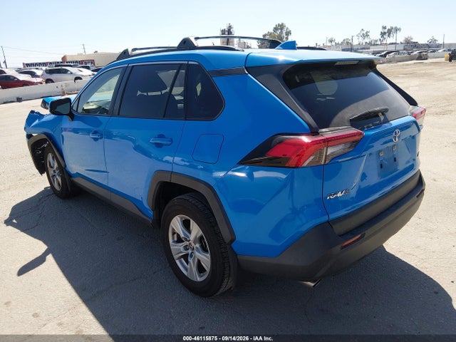 Toyota Rav4 Xle 2020 JTMW1RFVXLJ017689 Image 3