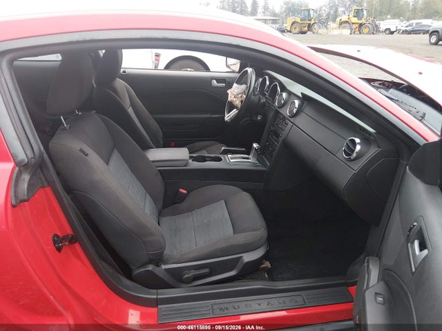 2007 Ford Mustang V6 Deluxe/v6 Premium მანქანა იყიდება აუქციონზე, vin: 1ZVHT80N475349919, აუქციონის ნომერი: 46115895