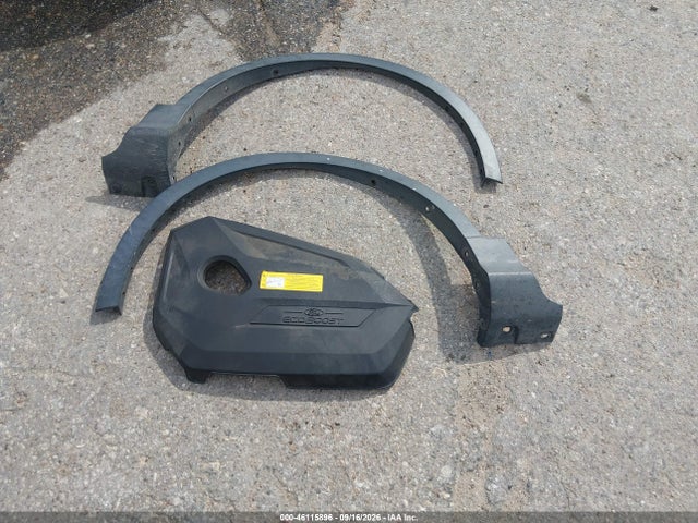 46115896 :رقم المزاد ، 1FMCU0JX1GUC41626 vin ، 2016 Ford Escape Titanium مزاد بيع