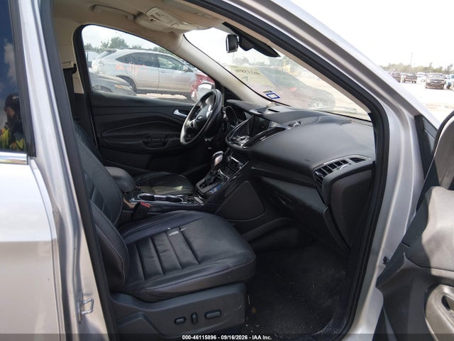 46115896 :رقم المزاد ، 1FMCU0JX1GUC41626 vin ، 2016 Ford Escape Titanium مزاد بيع