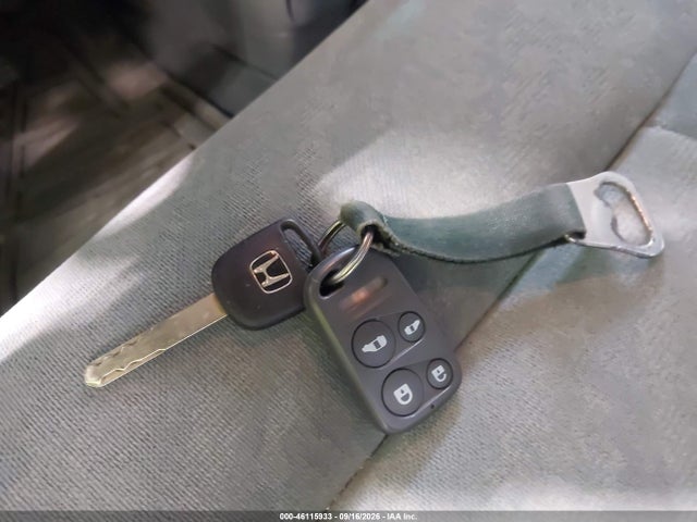 46115933 :رقم المزاد ، 5FNRL18614B035358 vin ، 2004 Honda Odyssey Ex مزاد بيع