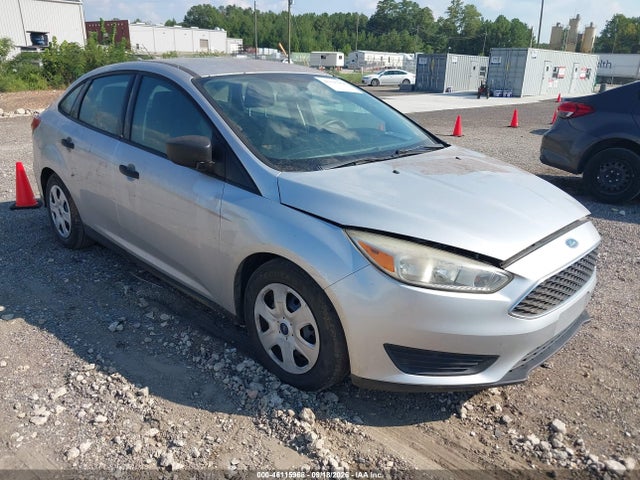 2016 Ford Focus S მანქანა იყიდება აუქციონზე, vin: 1FADP3E22GL248970, აუქციონის ნომერი: 46115968