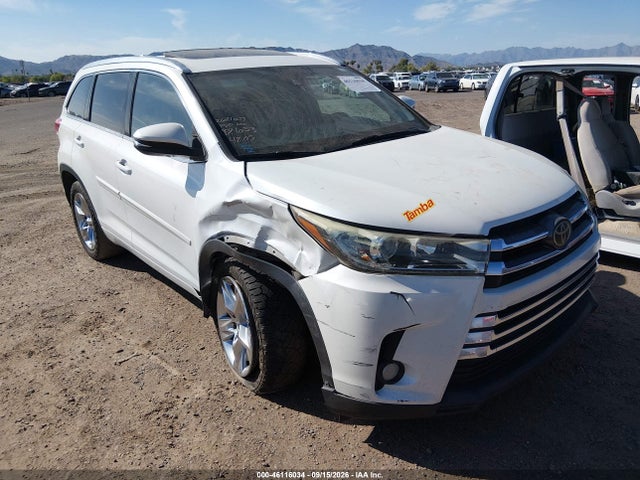 2017 Toyota Highlander Limited მანქანა იყიდება აუქციონზე, vin: 5TDYZRFH4HS204805, აუქციონის ნომერი: 46116034