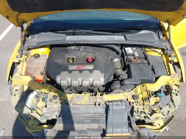 Ford FOCUS ST 2018 1FADP3L92JL236776 Image 10