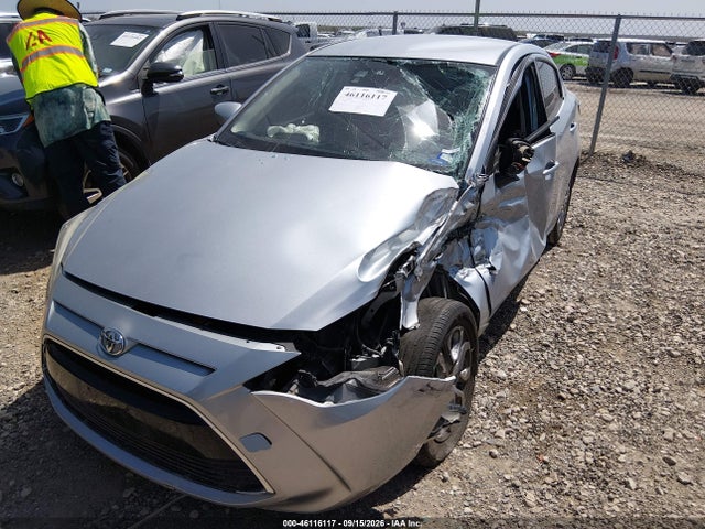 46116117 :رقم المزاد ، 3MYDLBYV1HY157804 vin ، 2017 Toyota Yaris Ia مزاد بيع