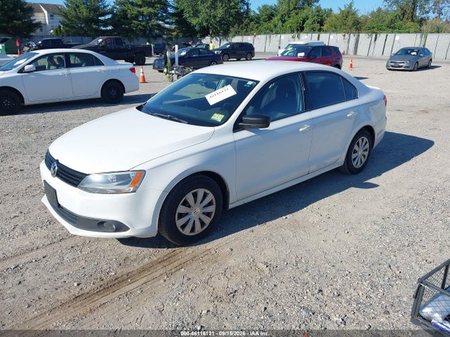 2014 Volkswagen Jetta 2.0l S მანქანა იყიდება აუქციონზე, vin: 3VW2K7AJXEM367413, აუქციონის ნომერი: 46116131