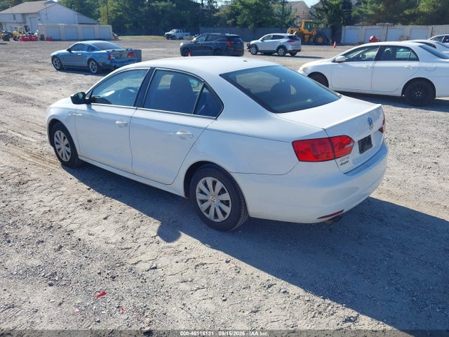 2014 Volkswagen Jetta 2.0l S მანქანა იყიდება აუქციონზე, vin: 3VW2K7AJXEM367413, აუქციონის ნომერი: 46116131