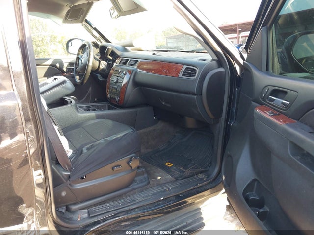 Продажа на аукционе авто 2014 Chevrolet Suburban 1500 Lt, vin: 1GNSKJE72ER241907, номер лота: 46116159