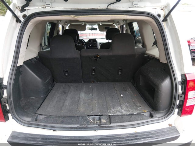 Продажа на аукционе авто 2015 Jeep Patriot Latitude, vin: 1C4NJRFB3FD354418, номер лота: 46116187