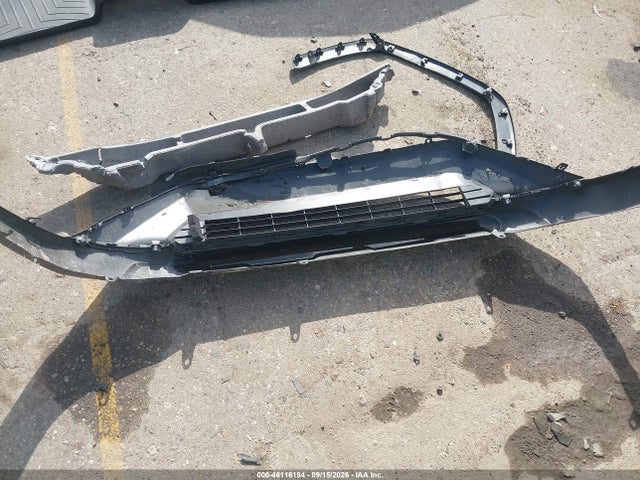 2020 Toyota Rav4 Xle Premium მანქანა იყიდება აუქციონზე, vin: 2T3C1RFV5LW083541, აუქციონის ნომერი: 46116194