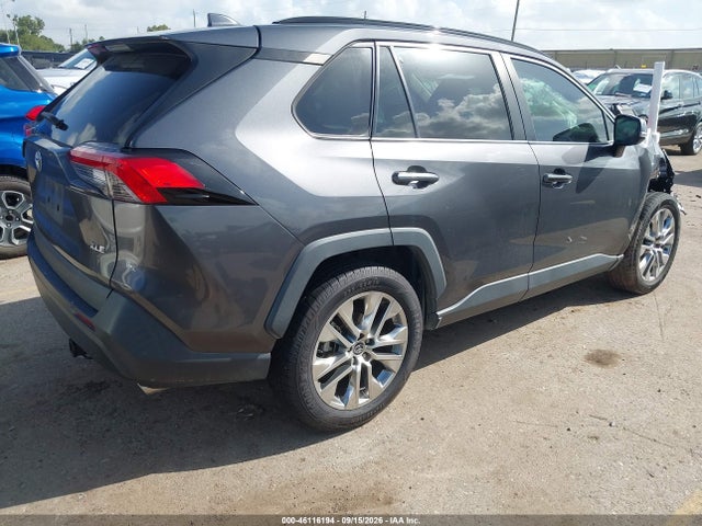 2020 Toyota Rav4 Xle Premium მანქანა იყიდება აუქციონზე, vin: 2T3C1RFV5LW083541, აუქციონის ნომერი: 46116194