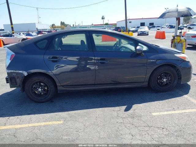 Toyota Prius Two 2015 JTDKN3DU4F0458688 Image 14