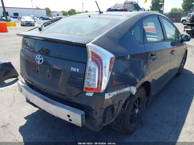Toyota Prius Two 2015 JTDKN3DU4F0458688 Image 4