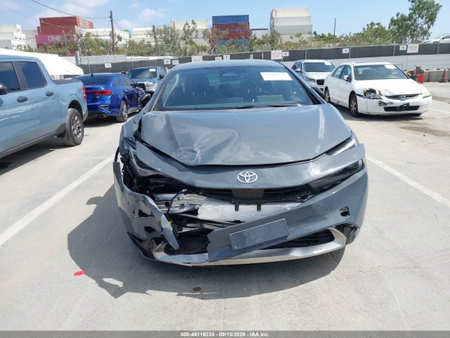 JTDACACU7T3069366 Toyota Prius Plug-in Hybrid Xse