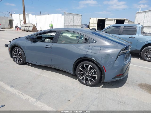 JTDACACU7T3069366 Toyota Prius Plug-in Hybrid Xse