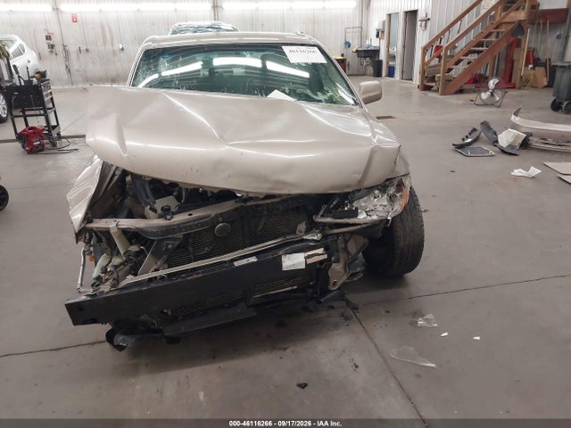 46116266 :رقم المزاد ، 4T1BF28B0YU054519 vin ، 2000 Toyota Avalon Xls مزاد بيع