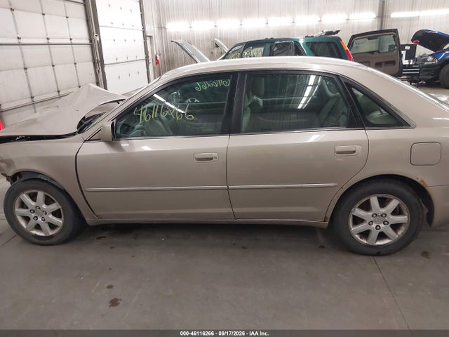 46116266 :رقم المزاد ، 4T1BF28B0YU054519 vin ، 2000 Toyota Avalon Xls مزاد بيع