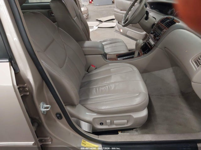 46116266 :رقم المزاد ، 4T1BF28B0YU054519 vin ، 2000 Toyota Avalon Xls مزاد بيع