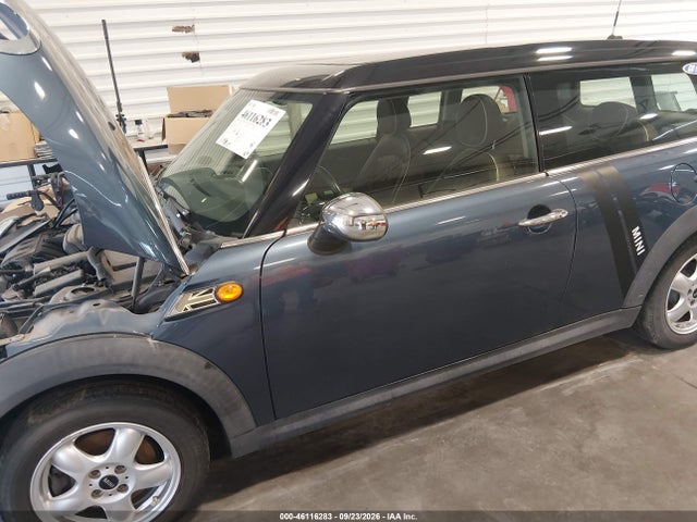 2010 Mini Cooper Clubman მანქანა იყიდება აუქციონზე, vin: WMWML3C56ATX51182, აუქციონის ნომერი: 46116283