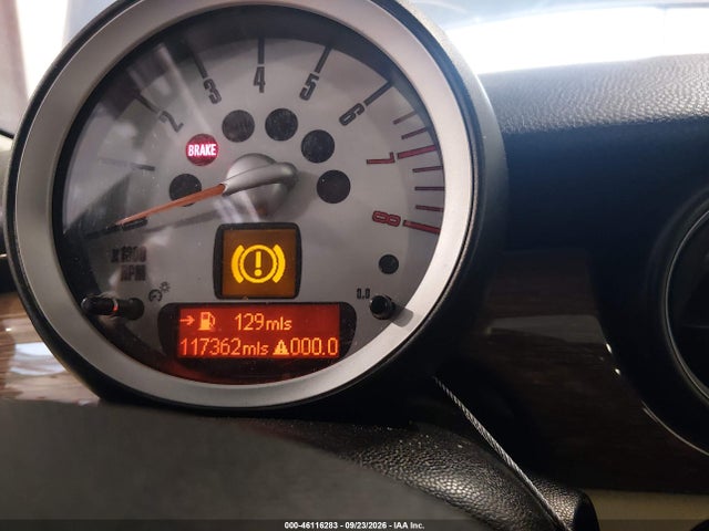 2010 Mini Cooper Clubman მანქანა იყიდება აუქციონზე, vin: WMWML3C56ATX51182, აუქციონის ნომერი: 46116283
