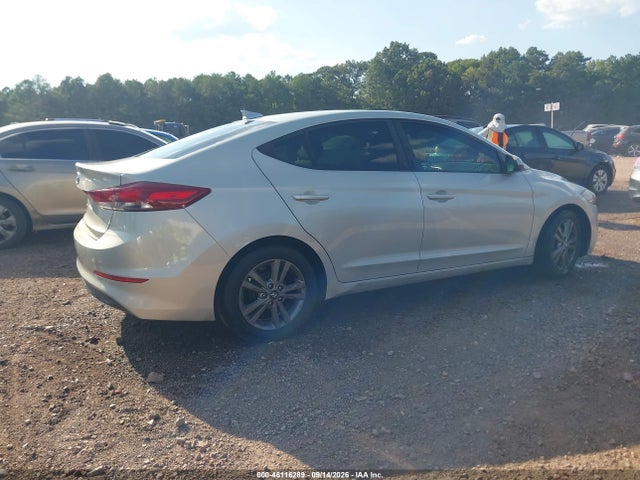 Продажа на аукционе авто 2017 Hyundai Elantra Se, vin: 5NPD84LF5HH118450, номер лота: 46116289