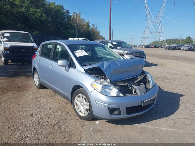 2011 Nissan Versa 1.8s მანქანა იყიდება აუქციონზე, vin: 3N1BC1CP2BL418101, აუქციონის ნომერი: 46116305