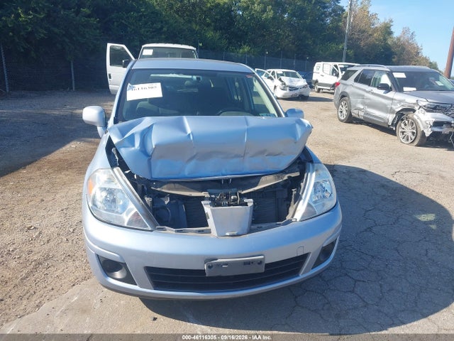 46116305 :رقم المزاد ، 3N1BC1CP2BL418101 vin ، 2011 Nissan Versa 1.8s مزاد بيع