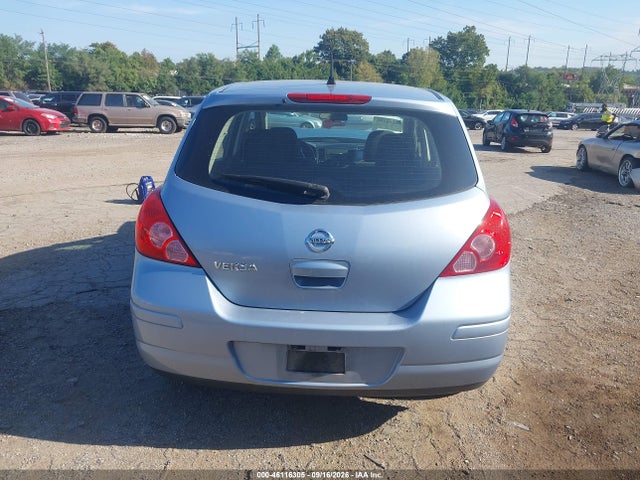 46116305 :رقم المزاد ، 3N1BC1CP2BL418101 vin ، 2011 Nissan Versa 1.8s مزاد بيع
