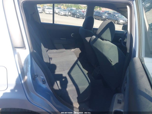 46116305 :رقم المزاد ، 3N1BC1CP2BL418101 vin ، 2011 Nissan Versa 1.8s مزاد بيع