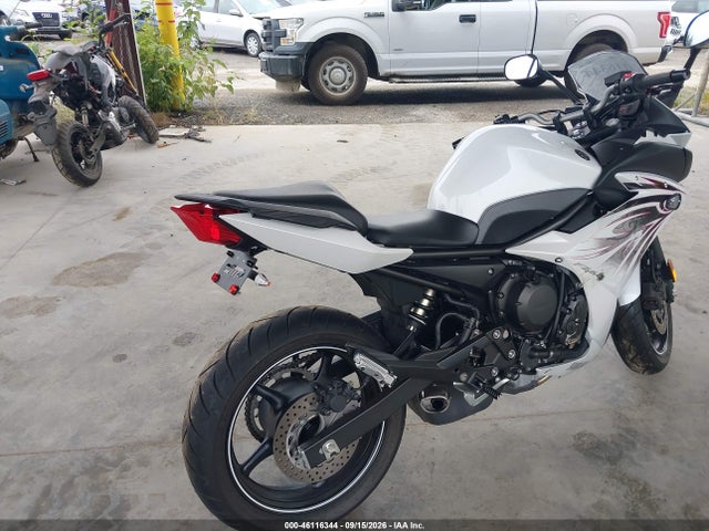 Продажа на аукционе авто 2010 Yamaha Fz6 R, vin: JYARJ18E6AA006113, номер лота: 46116344