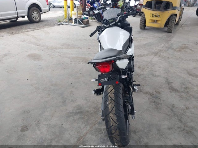 Продажа на аукционе авто 2010 Yamaha Fz6 R, vin: JYARJ18E6AA006113, номер лота: 46116344