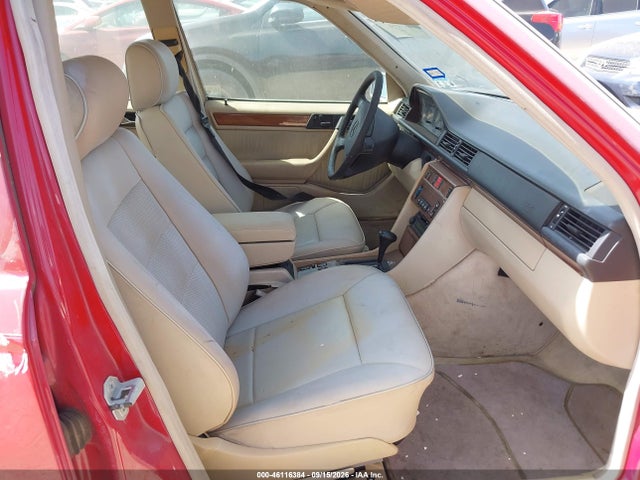 1994 Mercedes-benz E 320 მანქანა იყიდება აუქციონზე, vin: WDBEA32E8RC126288, აუქციონის ნომერი: 46116384