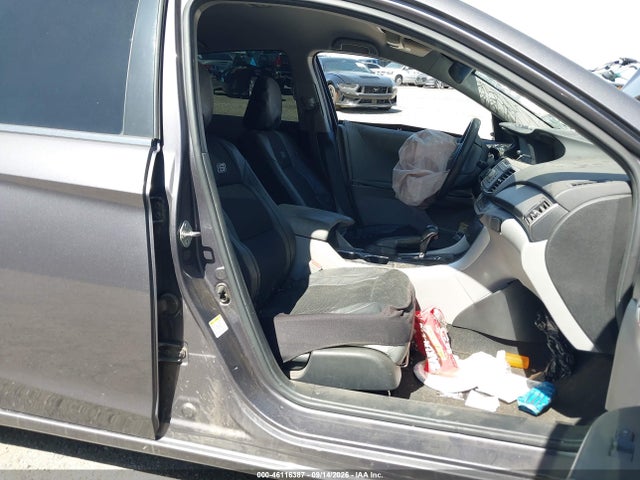 46116387 :رقم المزاد ، 1HGCR2F35FA111938 vin ، 2015 Honda Accord Lx مزاد بيع