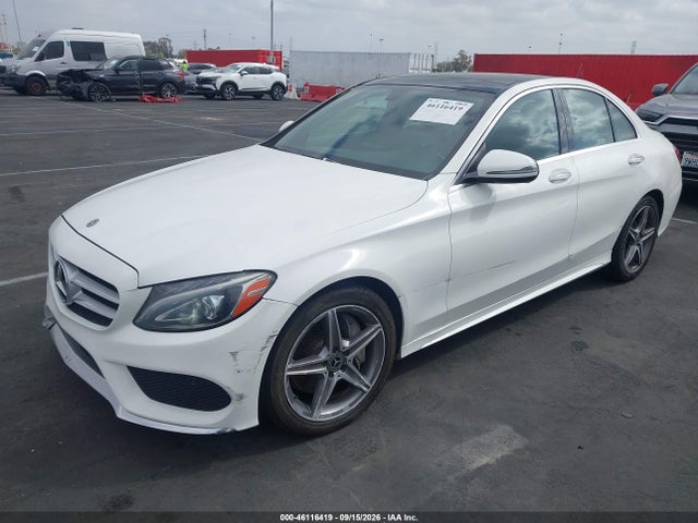 Продаж на аукціоні авто 2018 Mercedes-benz C 300 4matic, vin: 55SWF4KB4JU239860, номер лоту: 46116419