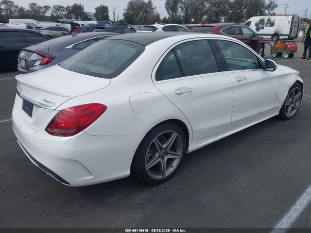 Продаж на аукціоні авто 2018 Mercedes-benz C 300 4matic, vin: 55SWF4KB4JU239860, номер лоту: 46116419