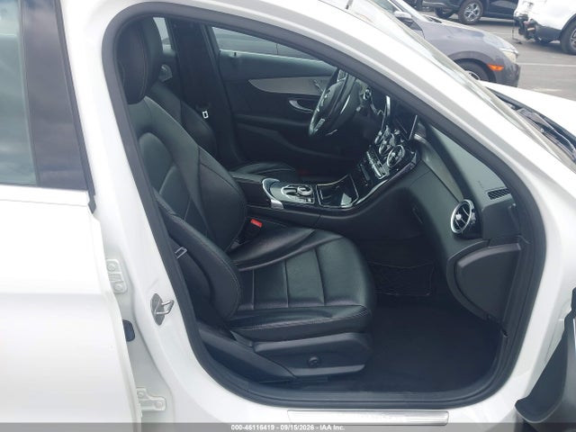 Продаж на аукціоні авто 2018 Mercedes-benz C 300 4matic, vin: 55SWF4KB4JU239860, номер лоту: 46116419
