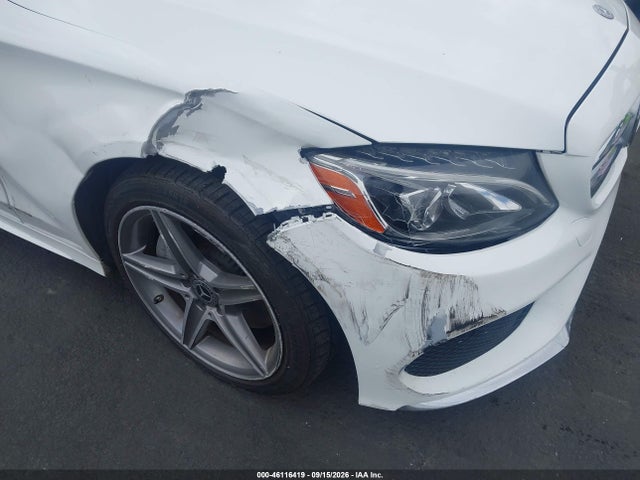 Продаж на аукціоні авто 2018 Mercedes-benz C 300 4matic, vin: 55SWF4KB4JU239860, номер лоту: 46116419
