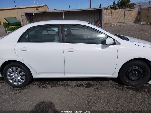 2013 Toyota Corolla Le მანქანა იყიდება აუქციონზე, vin: 5YFBU4EE2DP199461, აუქციონის ნომერი: 46116469
