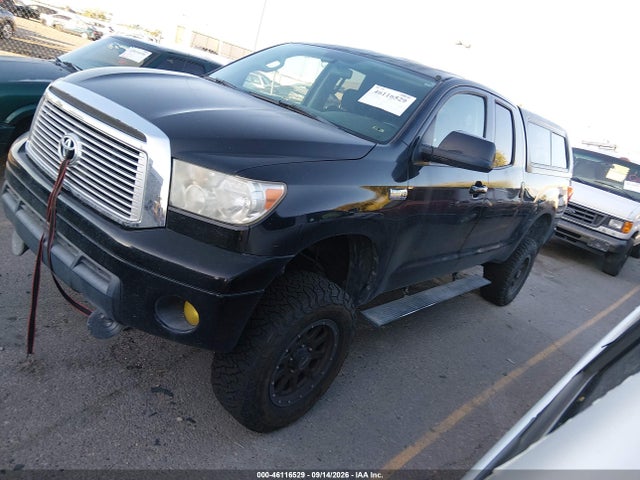 46116529 :رقم المزاد ، 5TFRY5F11BX110000 vin ، 2011 Toyota Tundra Grade 5.7l V8 مزاد بيع